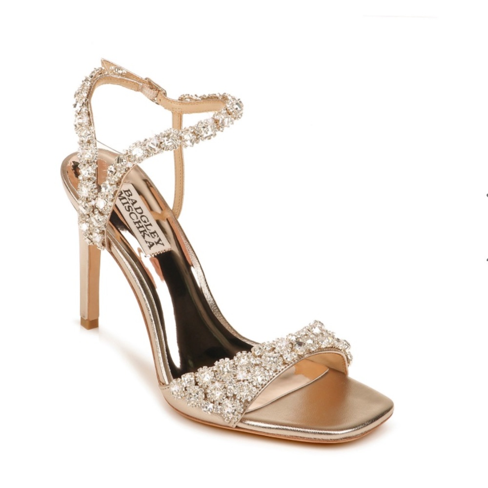 BADGLEY MISCHKA
Galia Crystal Ankle Strap
Evening Shoe size 7 1/2